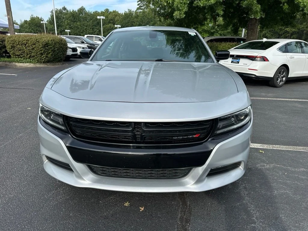 Used 2021 Triple Nickel Clearcoat Dodge SXT image 8