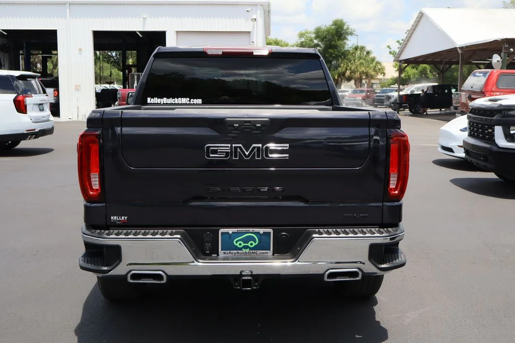 Used 2023 Silver GMC SLT image 8