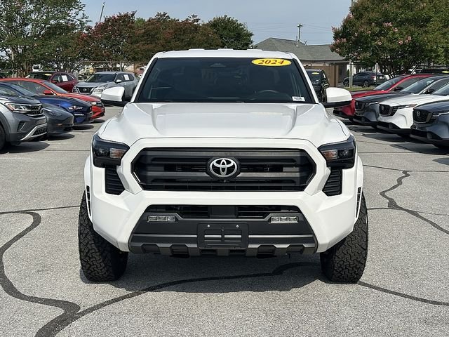 Certified Used 2024 White Toyota SR5 image 3