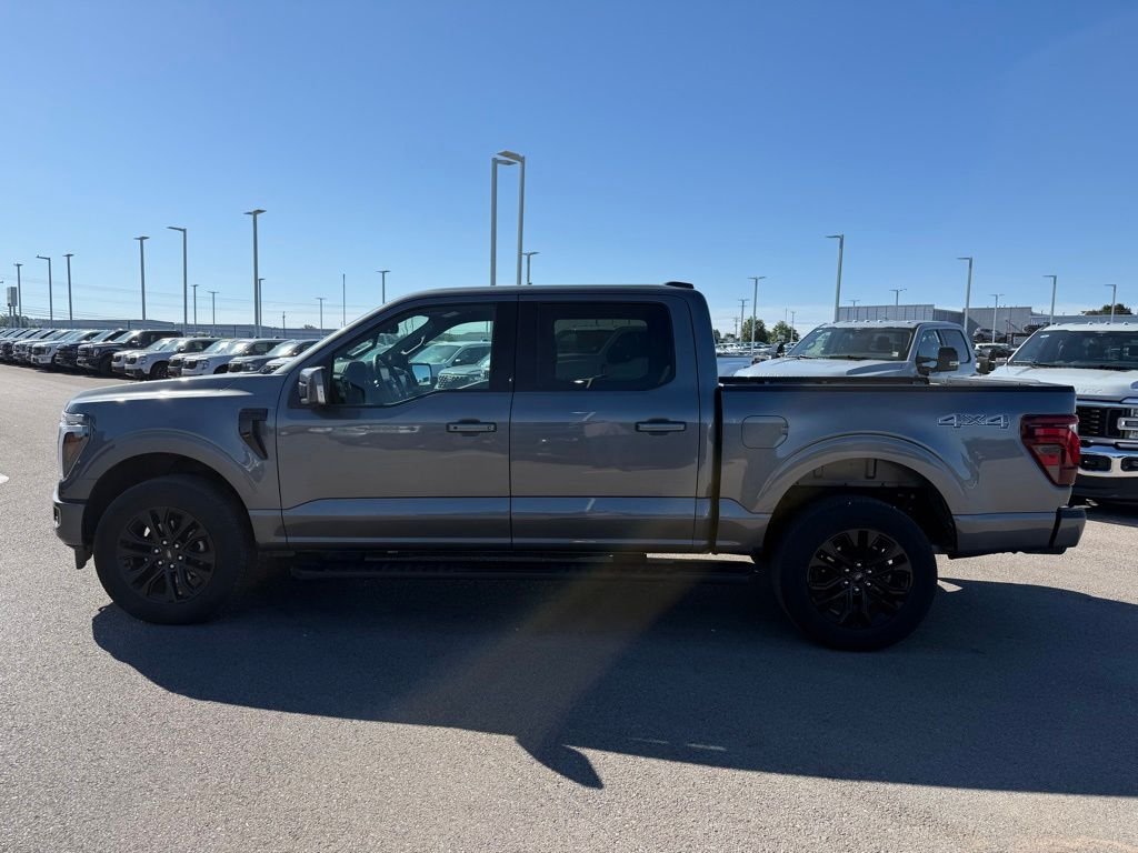 Used 2025 Carbonized Gray Metallic Ford Lariat image 21