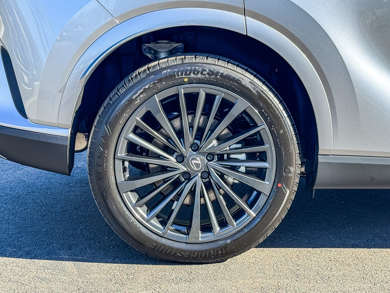 New 2026 Iridium Lexus RX 450h+ PREMIUM AWD image 9