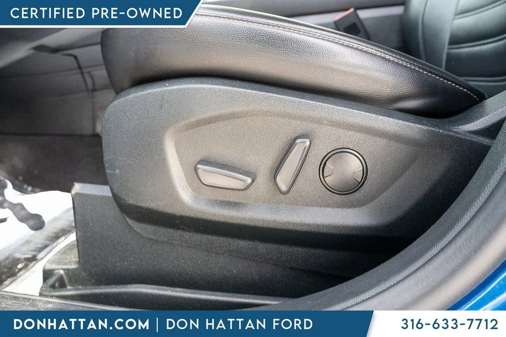 Certified Used 2022 Blue Ford SEL image 18