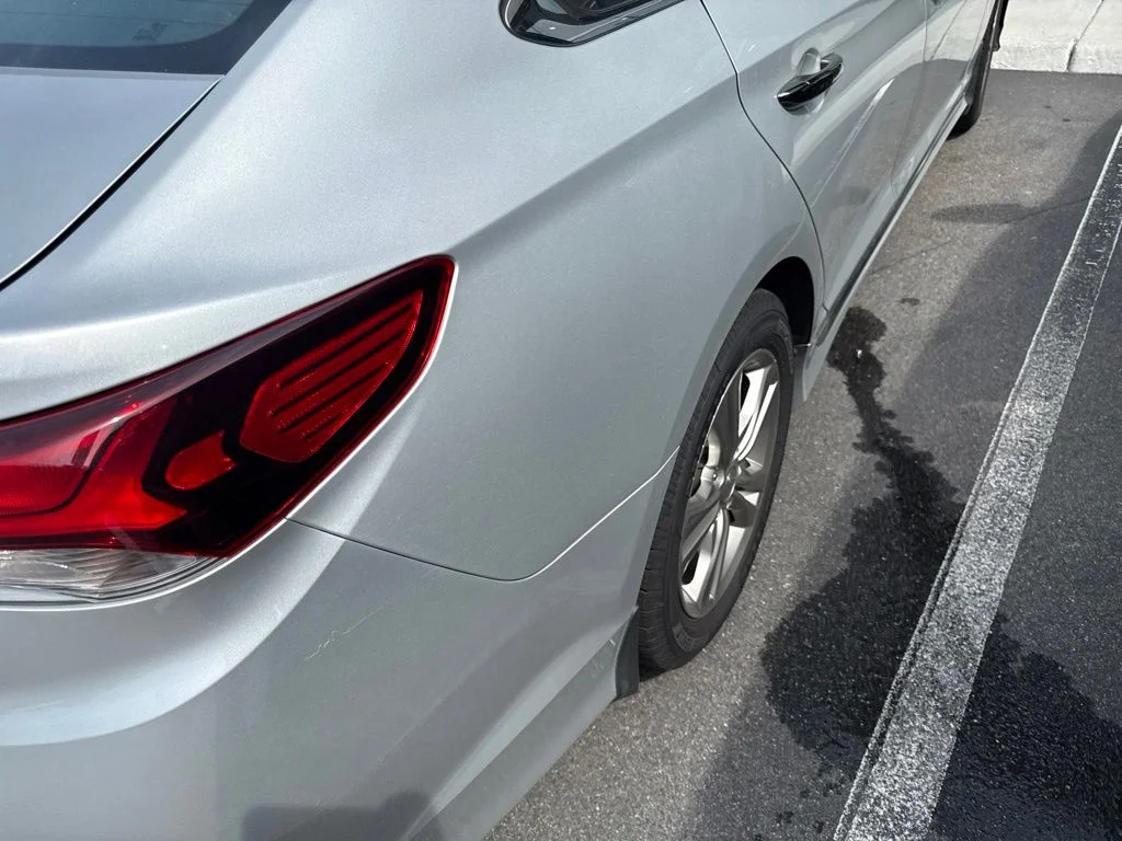 Used 2019 Silver Hyundai Sport image 9