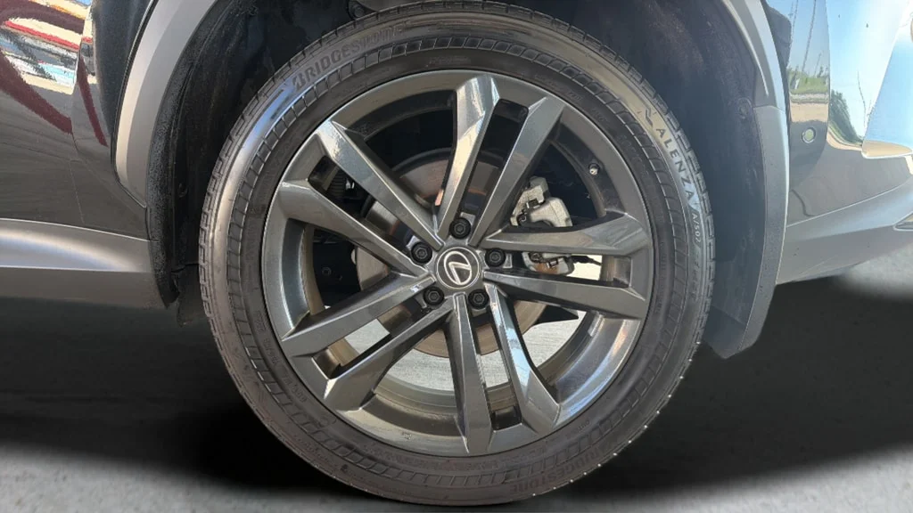 Used 2025 Obsidian Lexus Luxury image 15