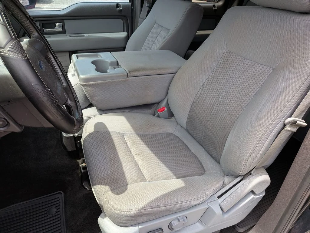 Used 2013 Black Ford XLT image 15