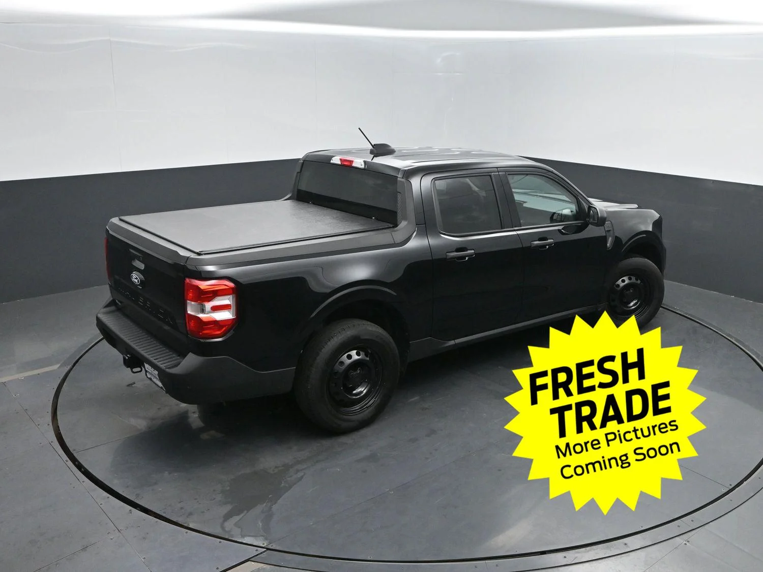Used 2025 Shadow Black Ford XL image 35