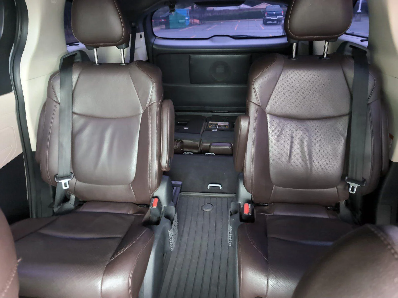 Used 2021 Celestial Silver Metallic Toyota Platinum 7-Passenger image 27