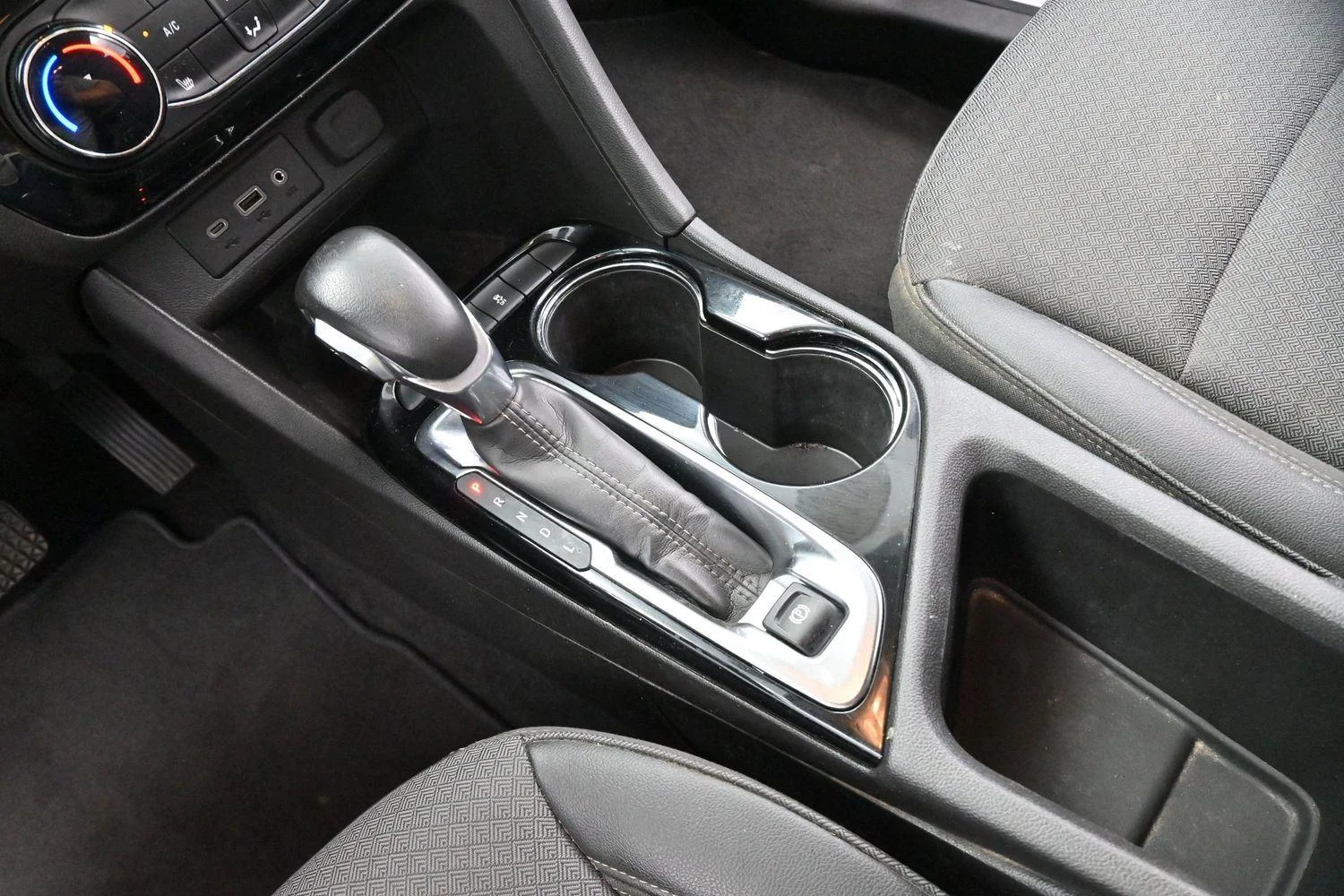 Used 2023 Rosewood Metallic Buick Preferred image 26