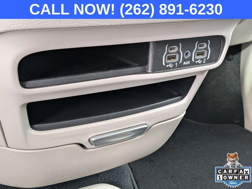 Used 2024 White Chrysler Touring L image 21