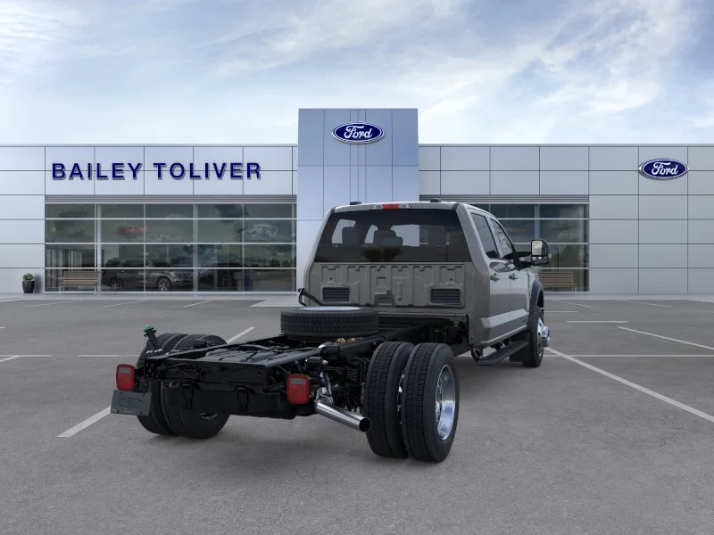 New 2026 Carbonized Gray Metallic Ford F-550® LARIAT® image 8