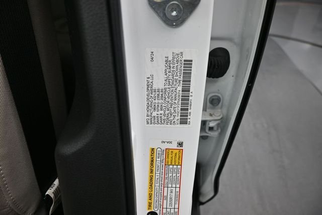 Used 2024 White Honda EX image 21