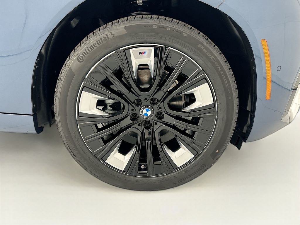 New 2026 Blue Metallic BMW 30 xDrive image 31