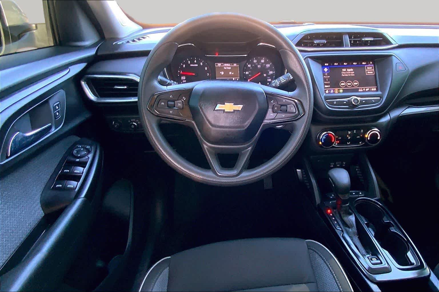 Used 2022 Summit White Chevrolet LT image 6
