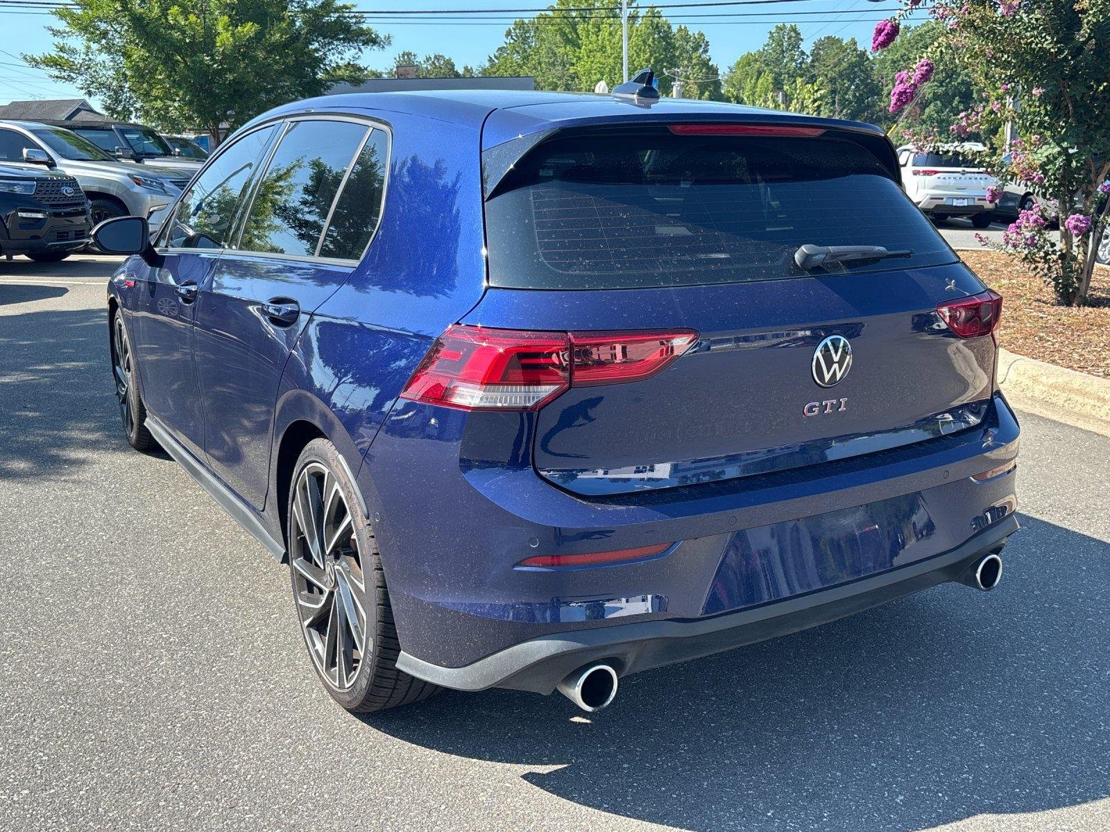 Used 2024 Atlantic Blue Metallic Volkswagen Autobahn image 3