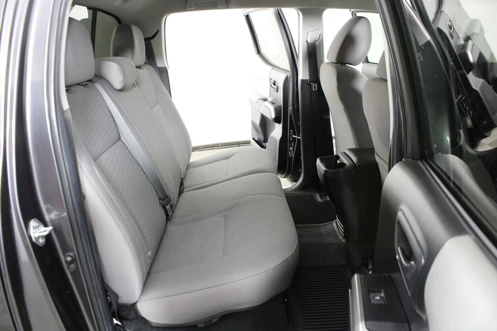 Used 2022 Gray Toyota SR5 image 12