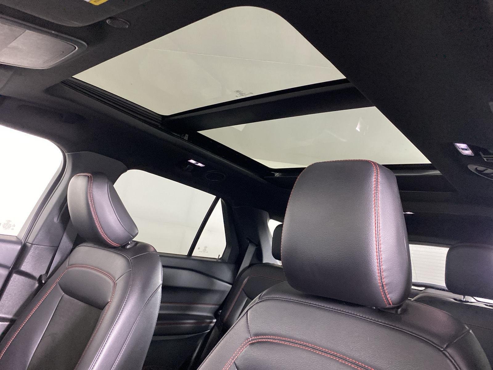 Used 2023 Carbonized Gray Ford ST-Line image 27