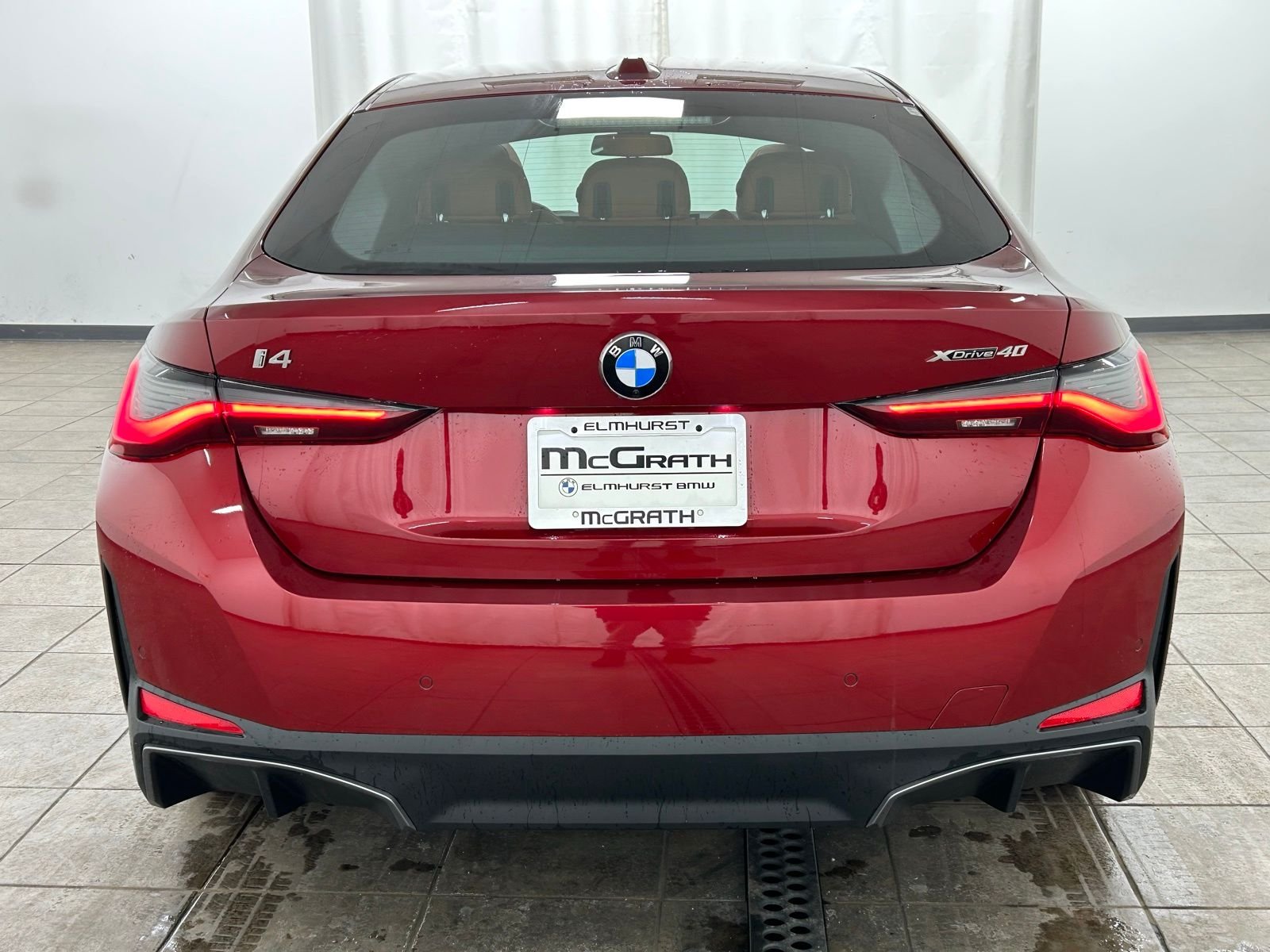 New 2026 Vegas Red Metallic BMW xDrive40 image 5
