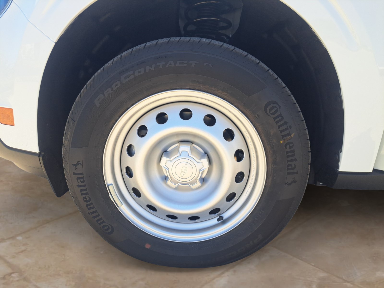 New 2026 Oxford White Ford XL image 26
