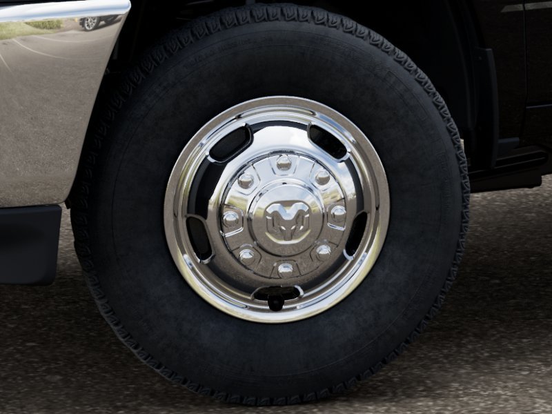 New 2026 Diamond Black Crystal Pearl-Coat Exterior Paint RAM TRADESMAN image 4