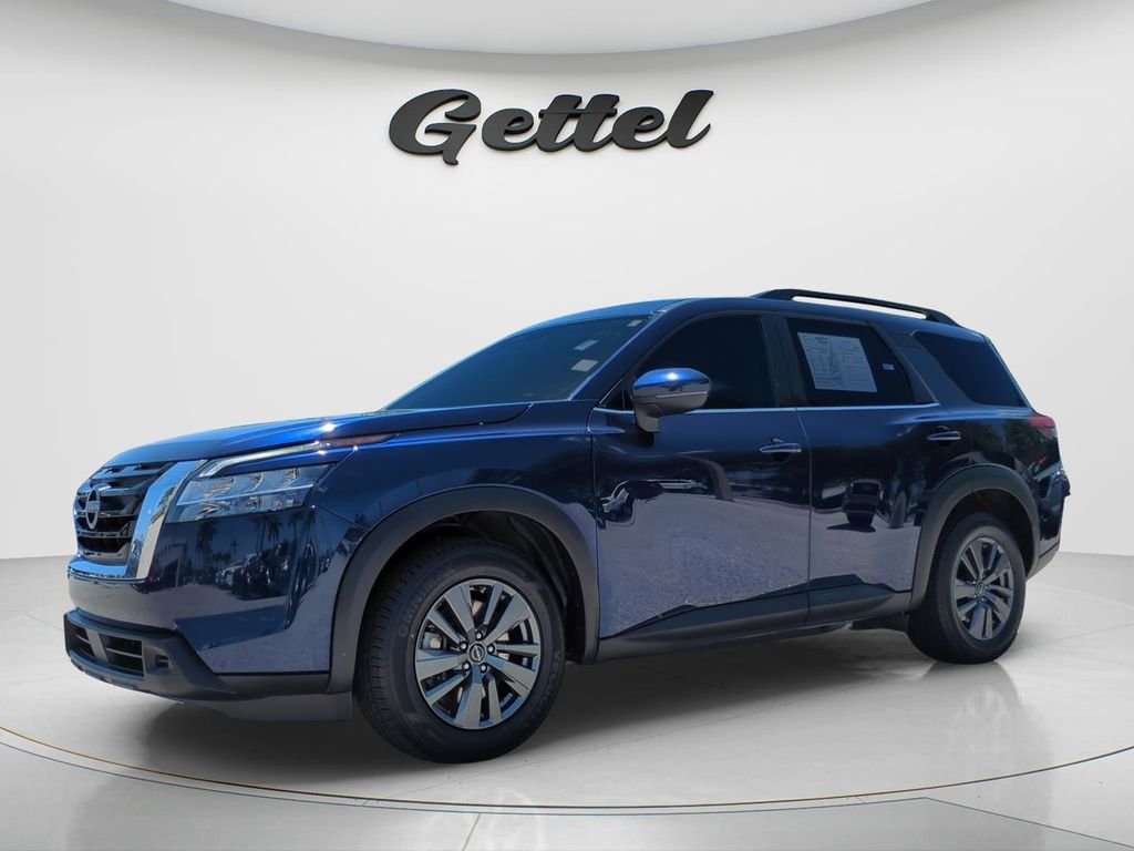 2022 Nissan Pathfinder SV 4WD's photo