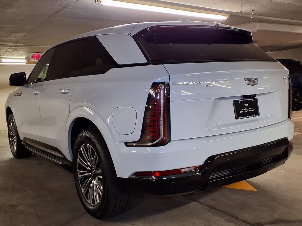 2026 Cadillac Escalade IQ Sport - Photo 17