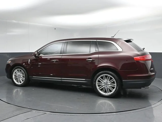 Used 2019 Burgundy Velvet Metallic Tinted Clearcoat Lincoln Reserve image 5