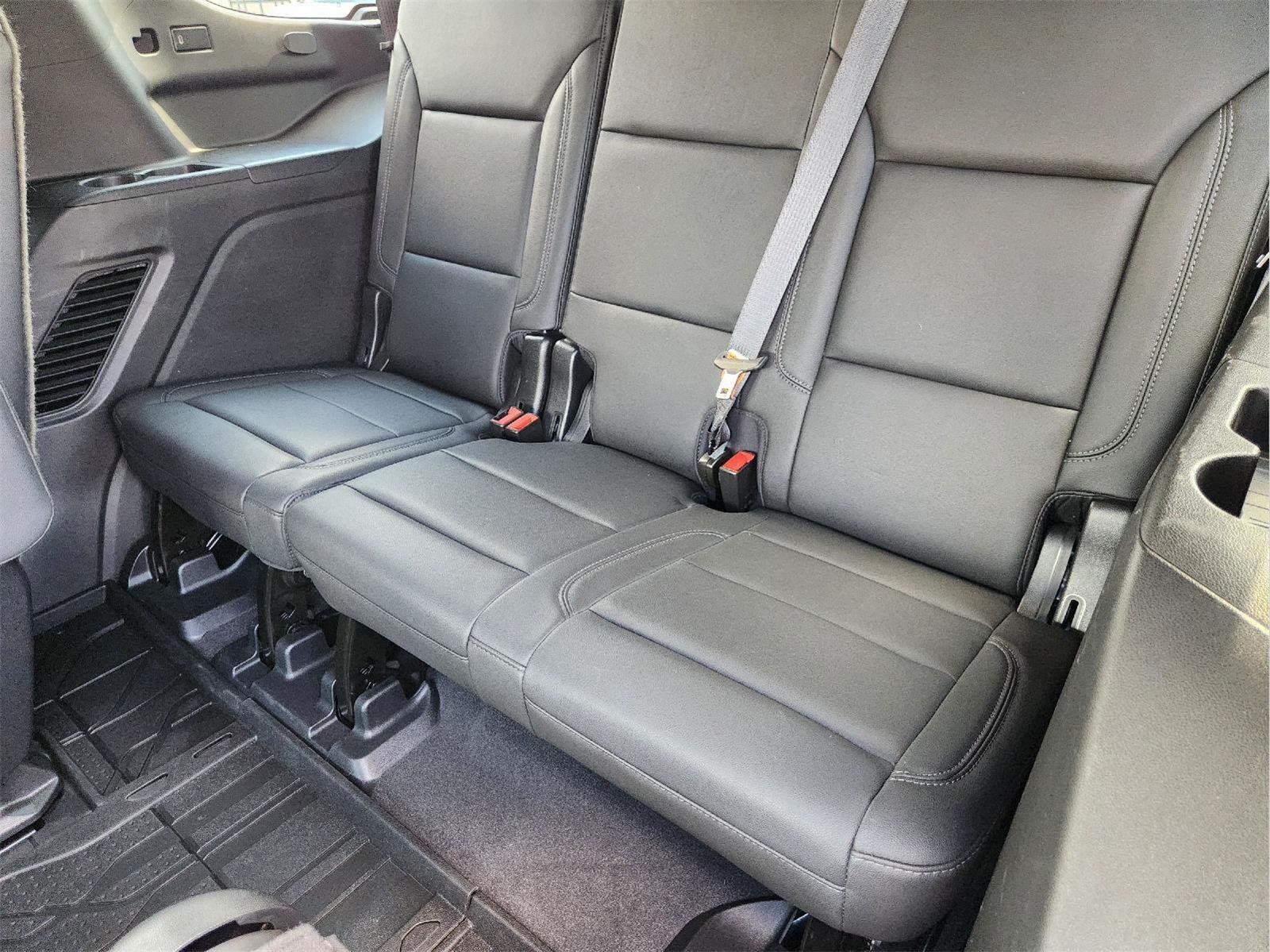 2022 Chevrolet Tahoe photo 30 of 32