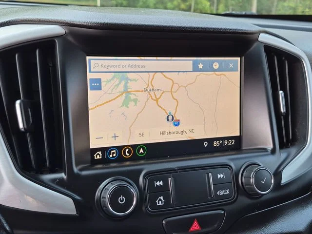 Used 2021 Gray GMC SLE image 36