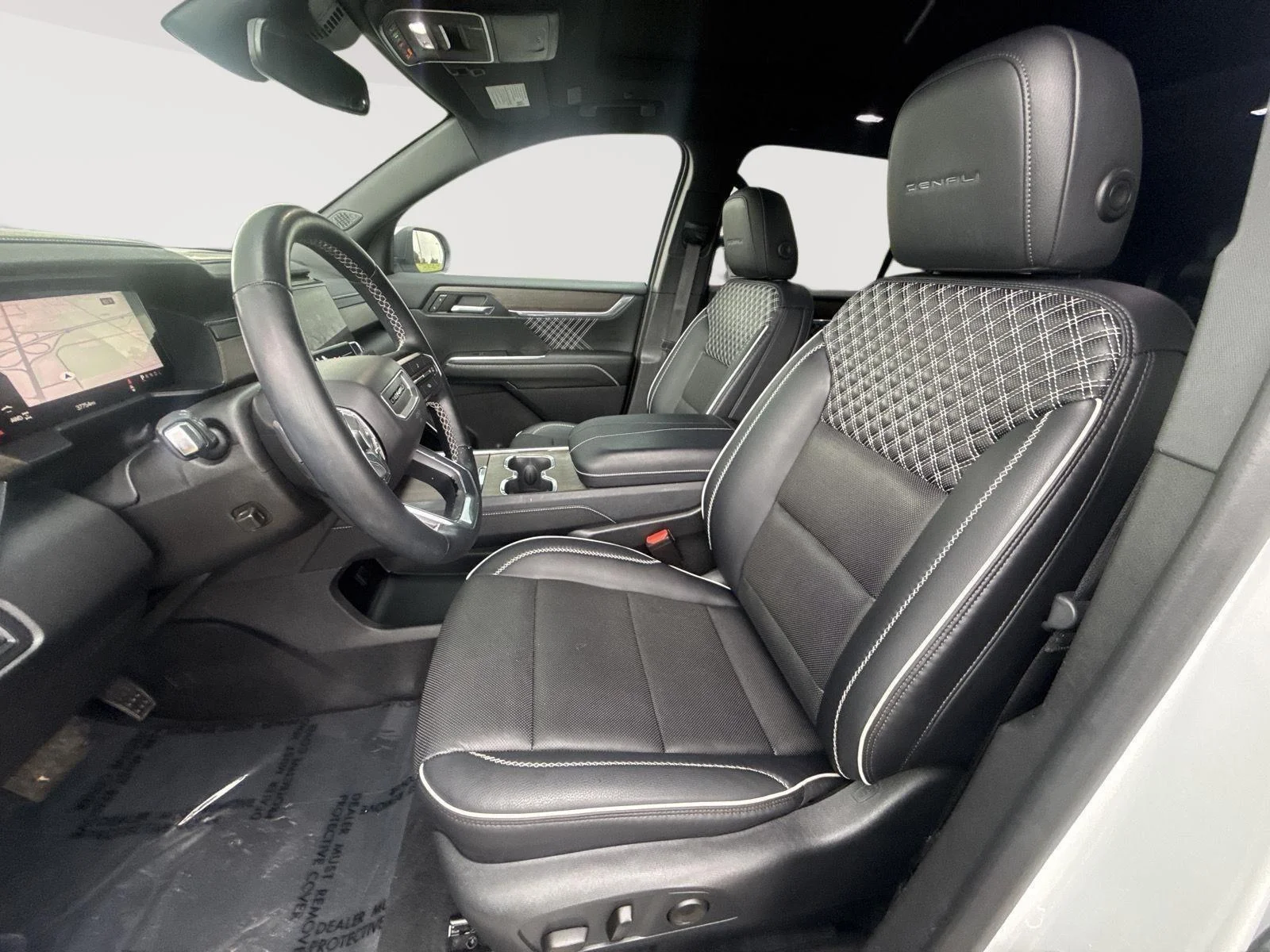 Used 2024 Summit White GMC Denali image 3