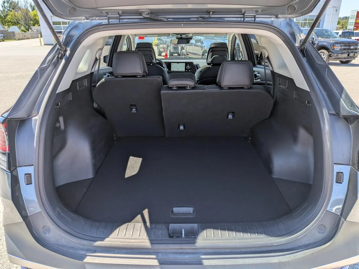 Used 2023 Grey Kia EX image 7