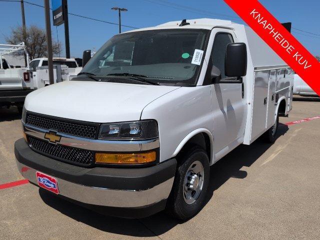 New 2026 Summit White Chevrolet 1WT image 16