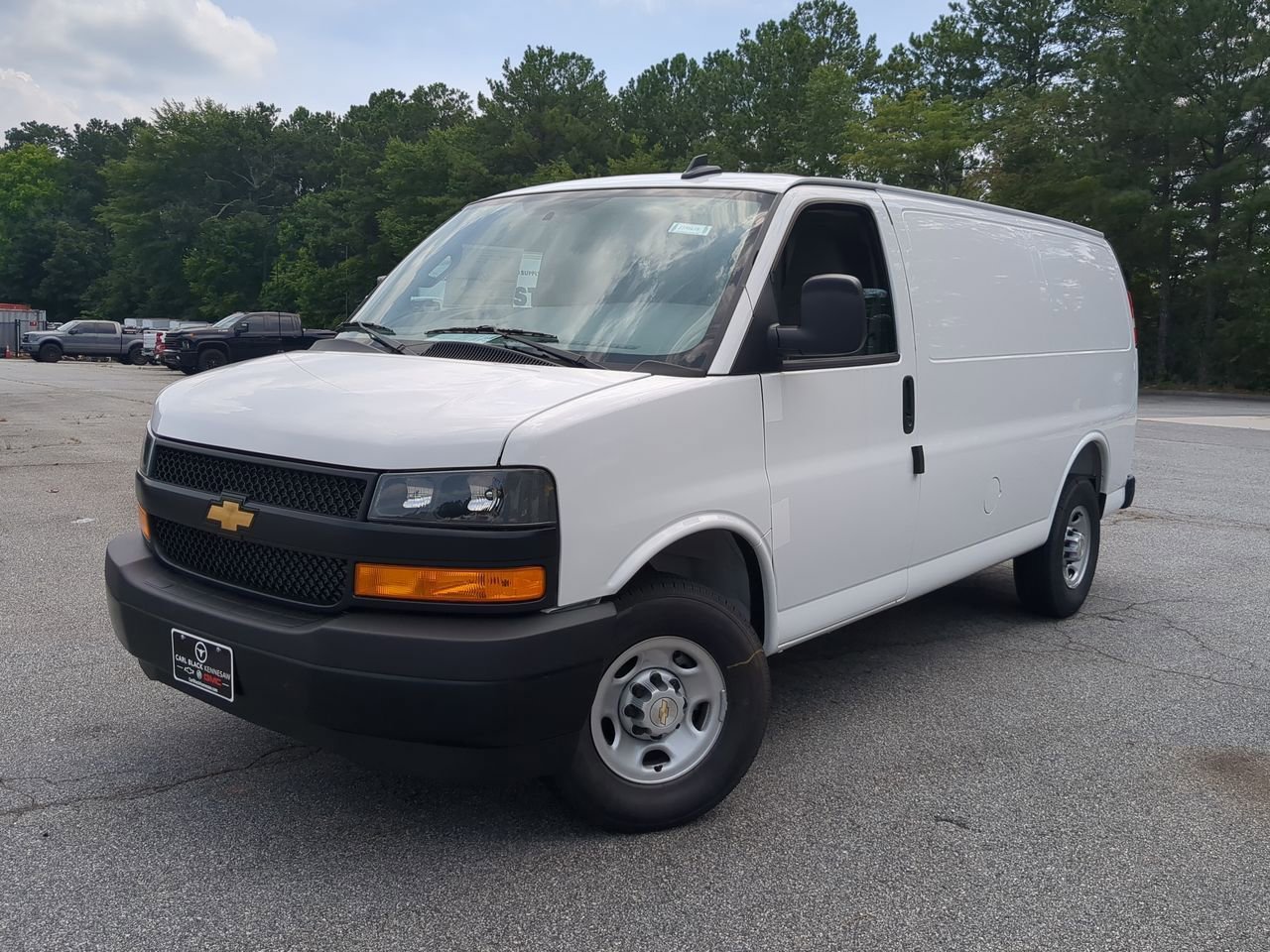 2025 Chevrolet Express 2500 Work Van HD's photo