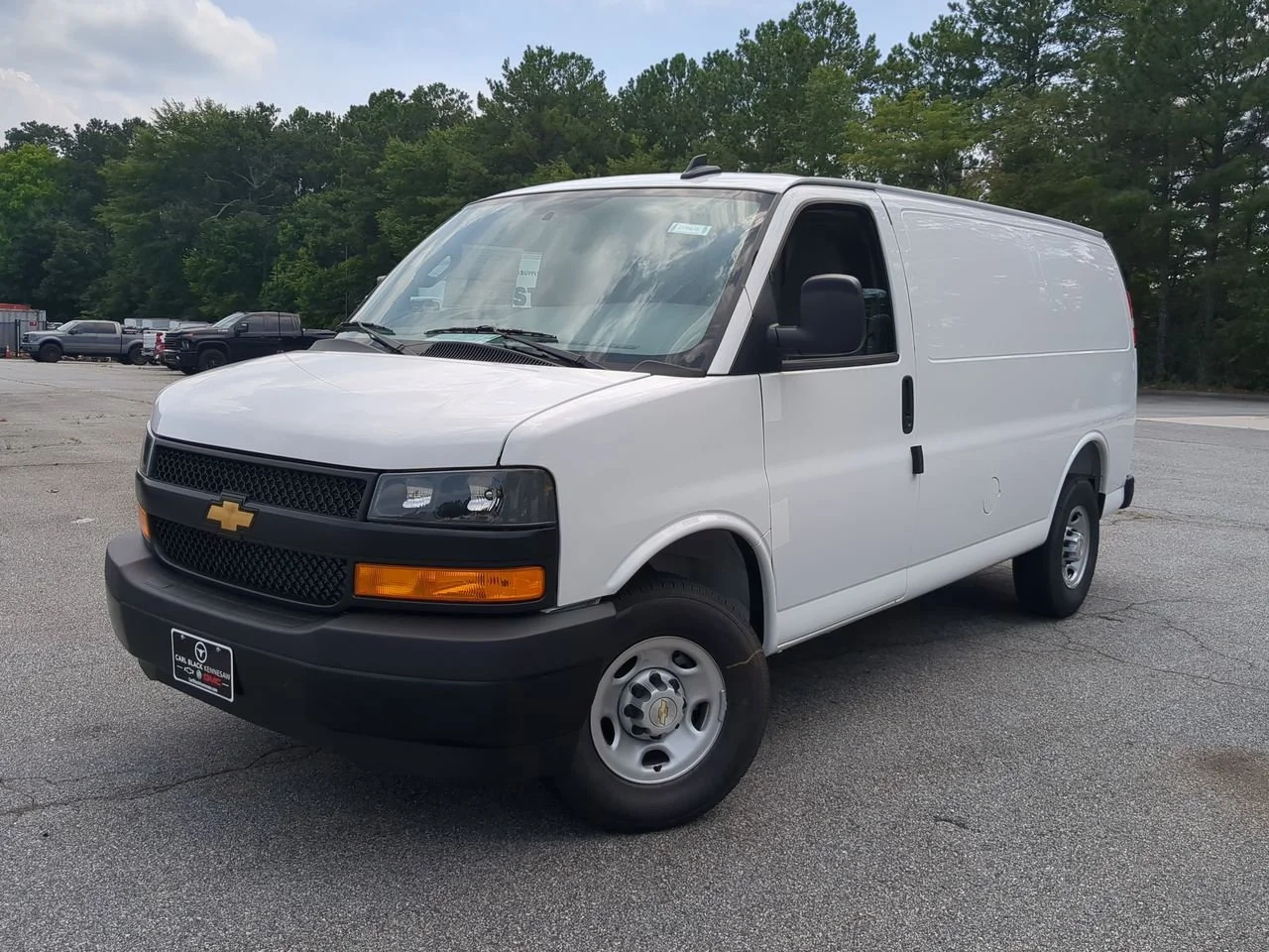 2025 Chevrolet Express 2500 Work Van HD's photo