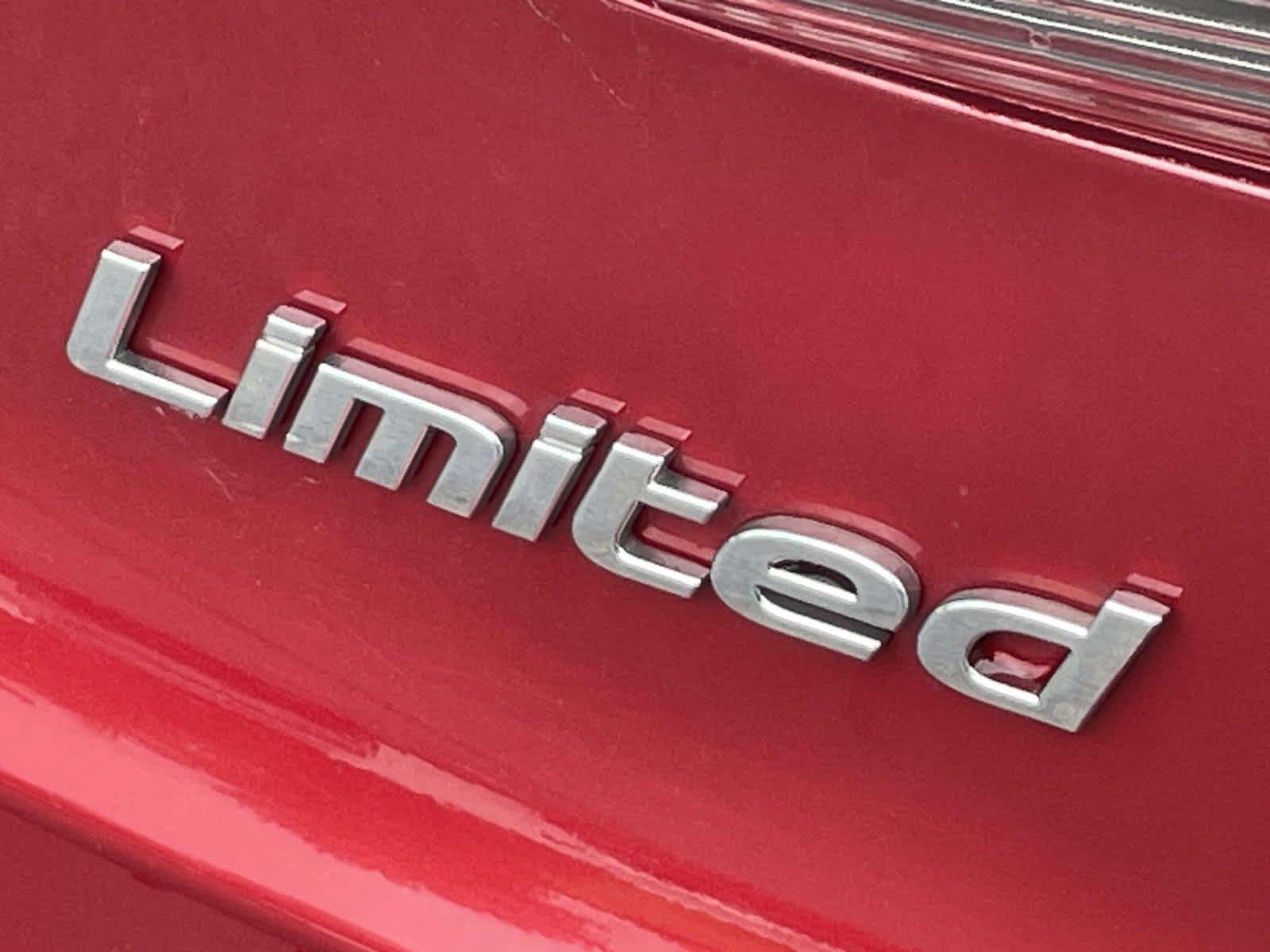 Used 2017 Scarlet Red Pearl Hyundai Limited image 14
