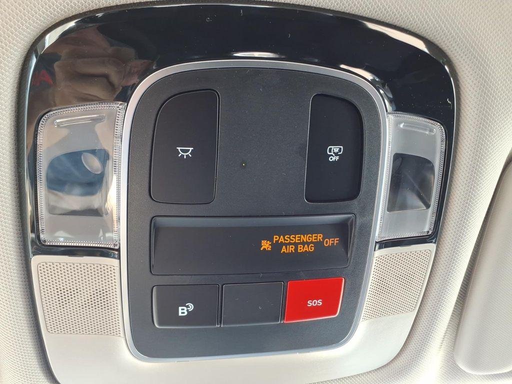 New 2026 Gray Hyundai SE FWD image 24