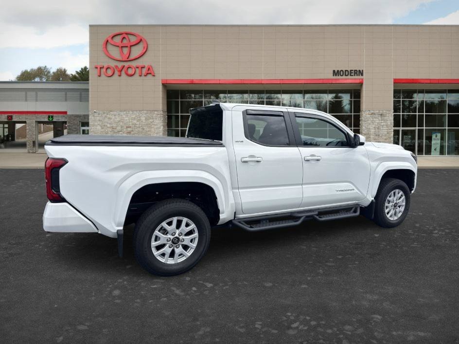 Used 2024 Ice Cap Toyota SR5 image 4