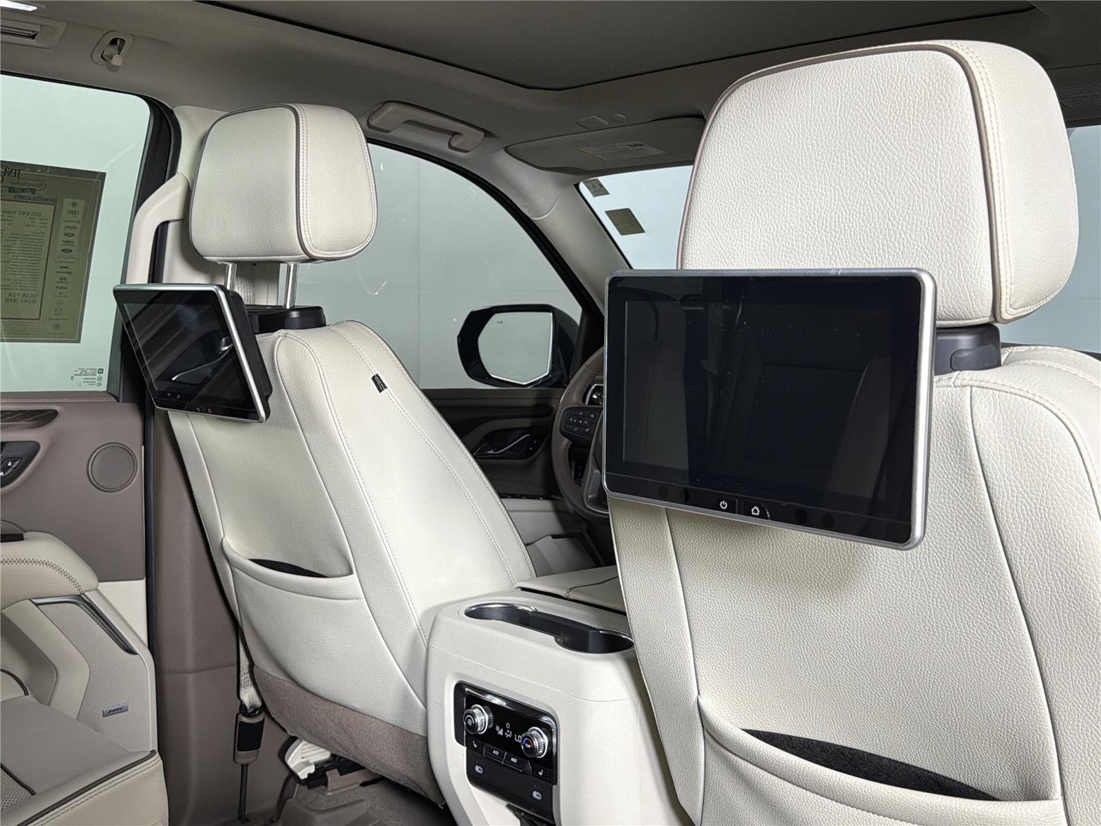 2023 GMC Yukon Denali - Photo 14