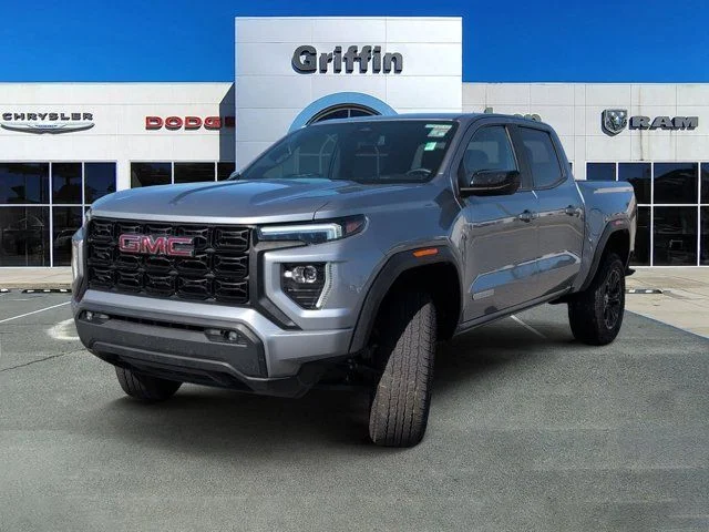 Used 2024 Silver GMC Elevation image 11