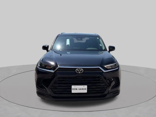 Used 2025 Black Toyota XLE image 8