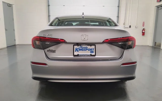 Used 2023 Silver Honda EX image 6