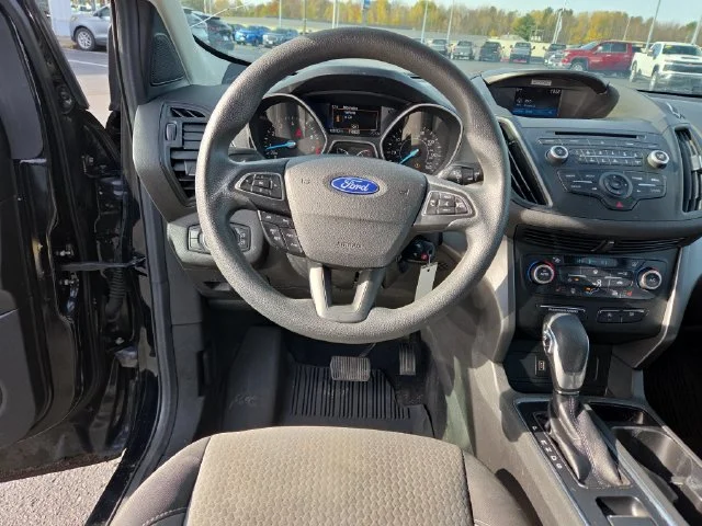 Used 2018 Black Ford SE image 32