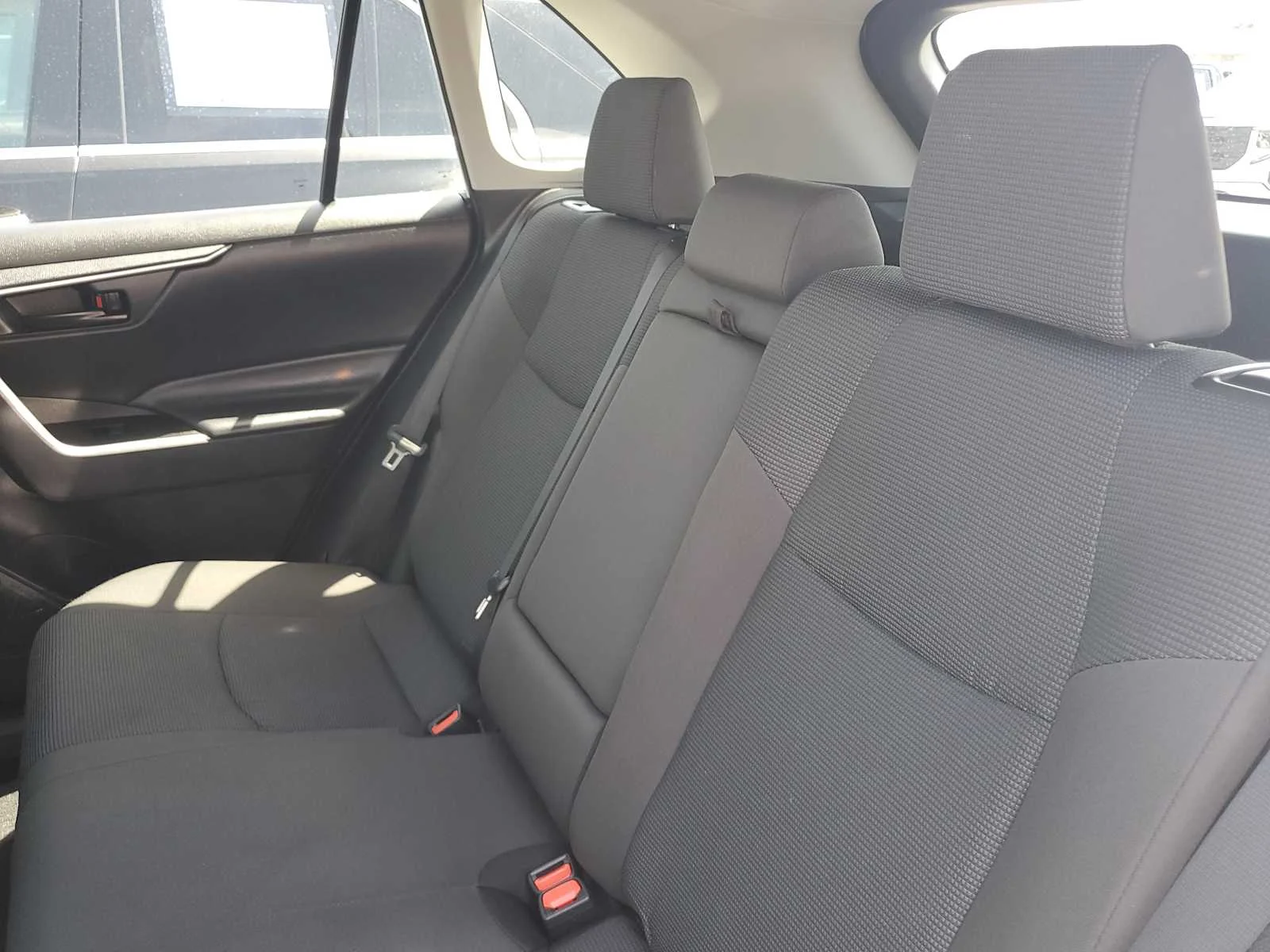 Used 2025 White Toyota Hybrid LE image 22