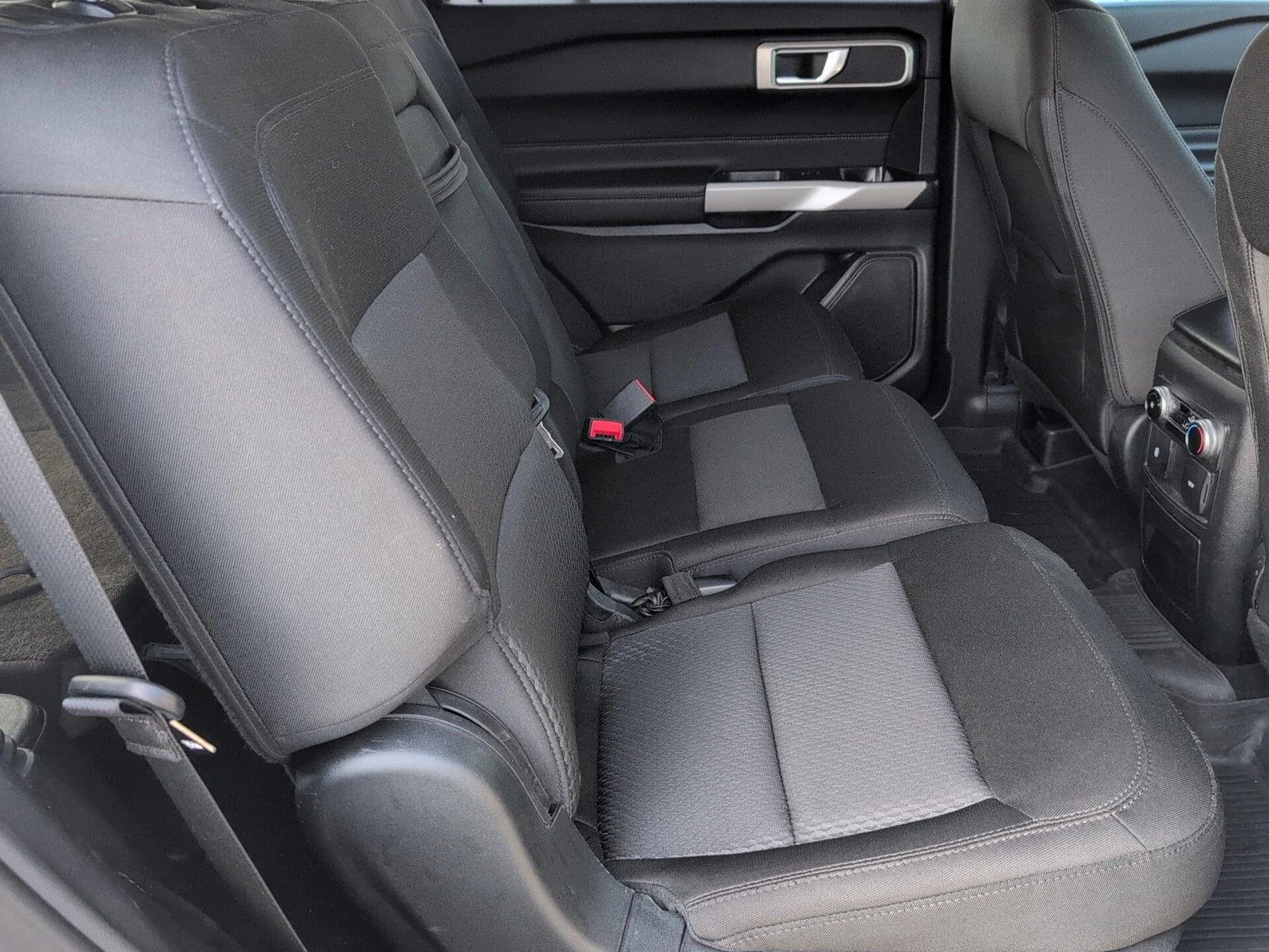 Used 2023 Star White Metallic Tri-Coat Ford XLT image 37