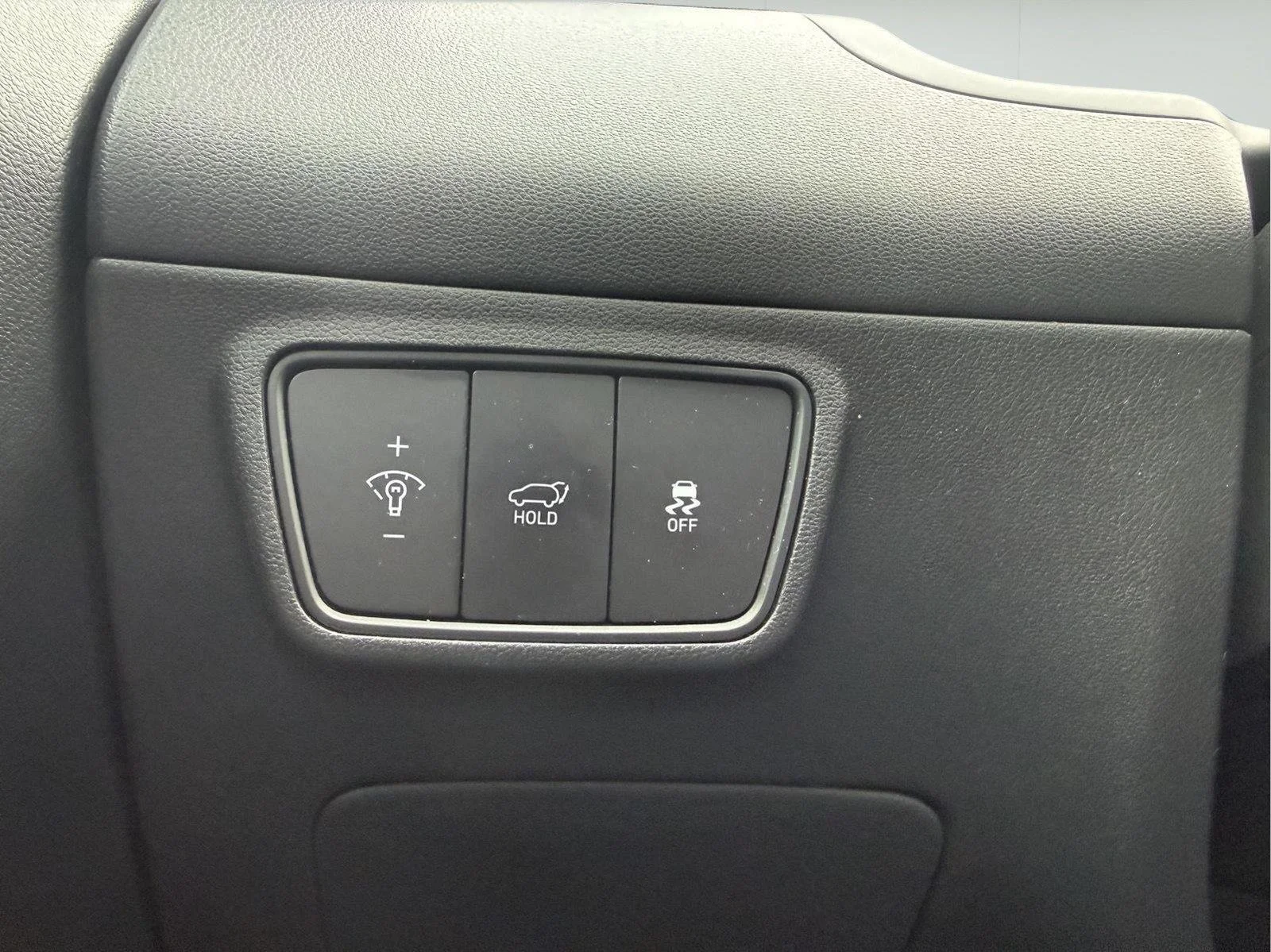 Used 2023 Shimmering Silver Hyundai SEL image 19