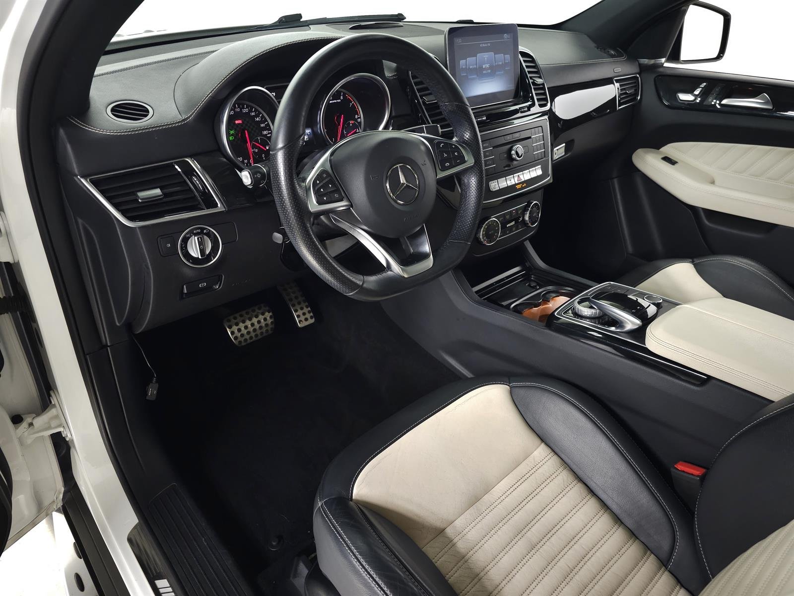 Used 2019 White Mercedes-Benz AMG® GLE 43 image 16