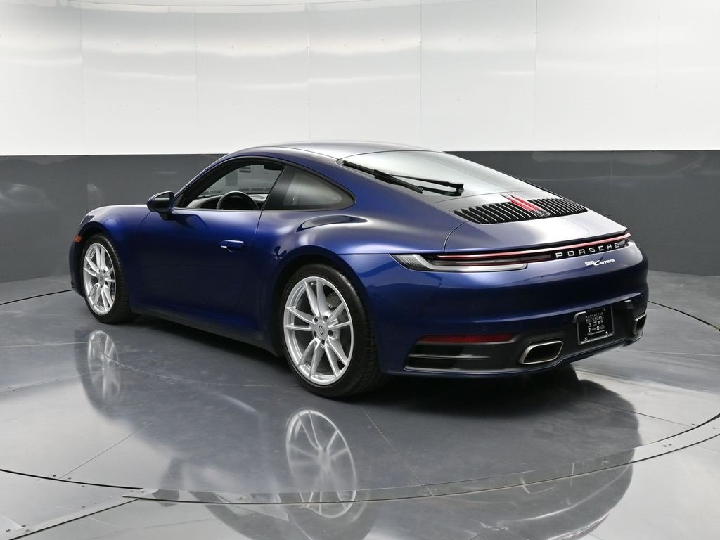 2024 Porsche 911 T 4 photo 2