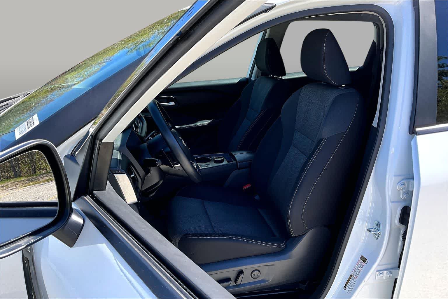 Certified Used 2024 Everest White P Nissan SV image 9
