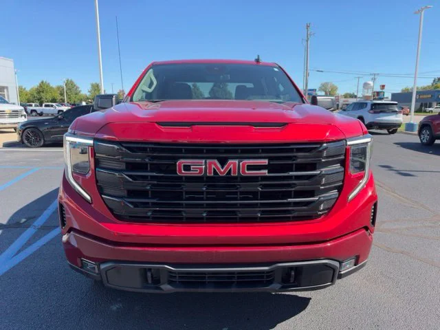 Used 2024 Red GMC Elevation image 3
