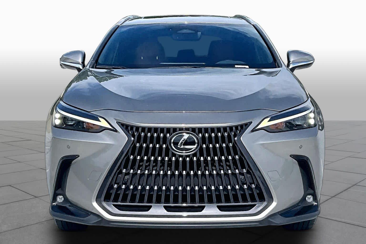 Used 2023 Atomic Silver Lexus Premium image 7