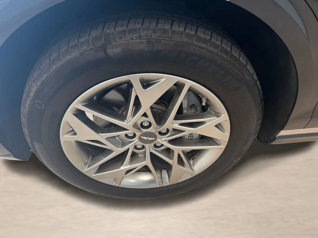 2025 GENESIS GV70 Standard - Photo 10
